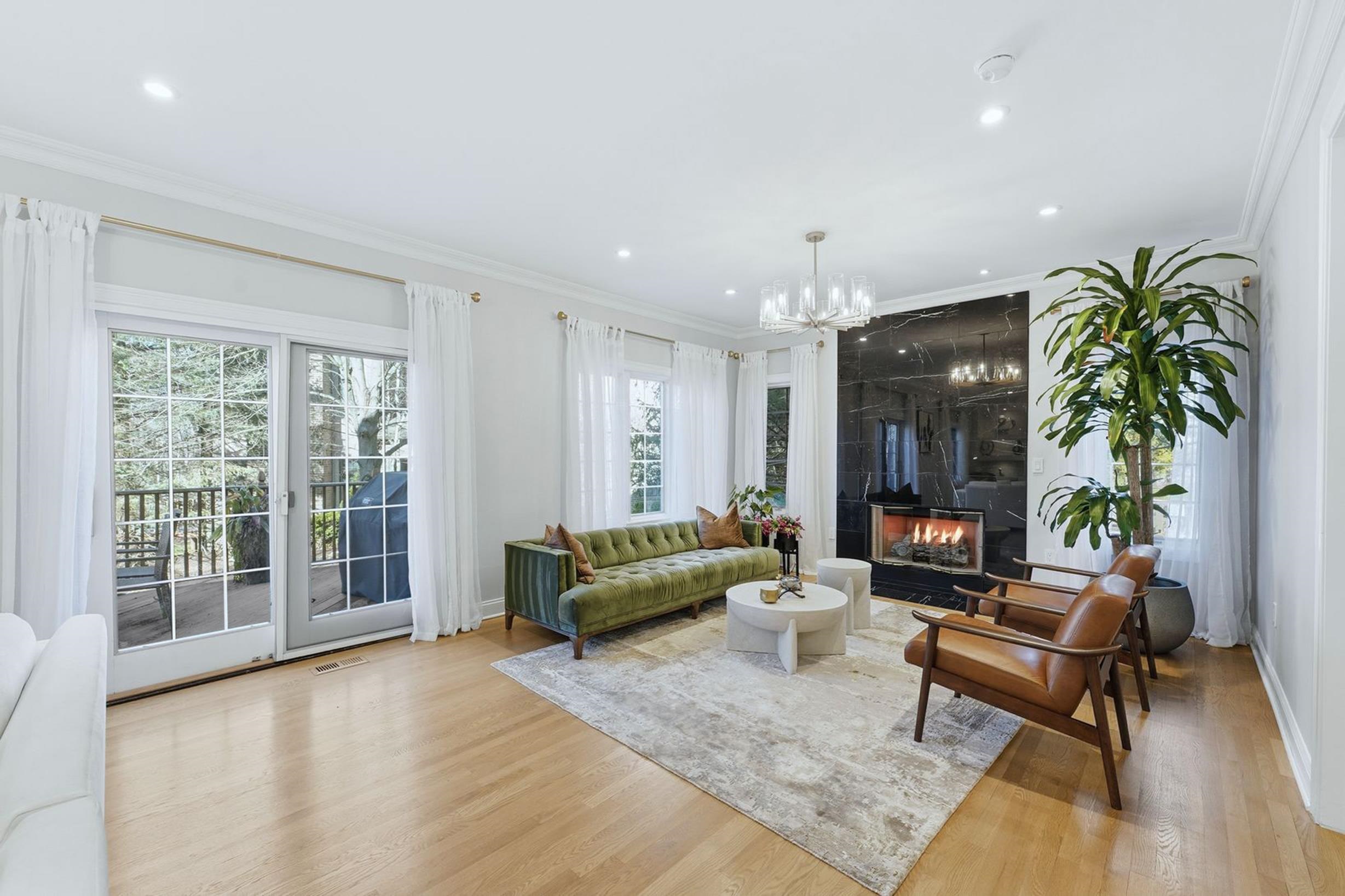 204 BEARWOODS RD