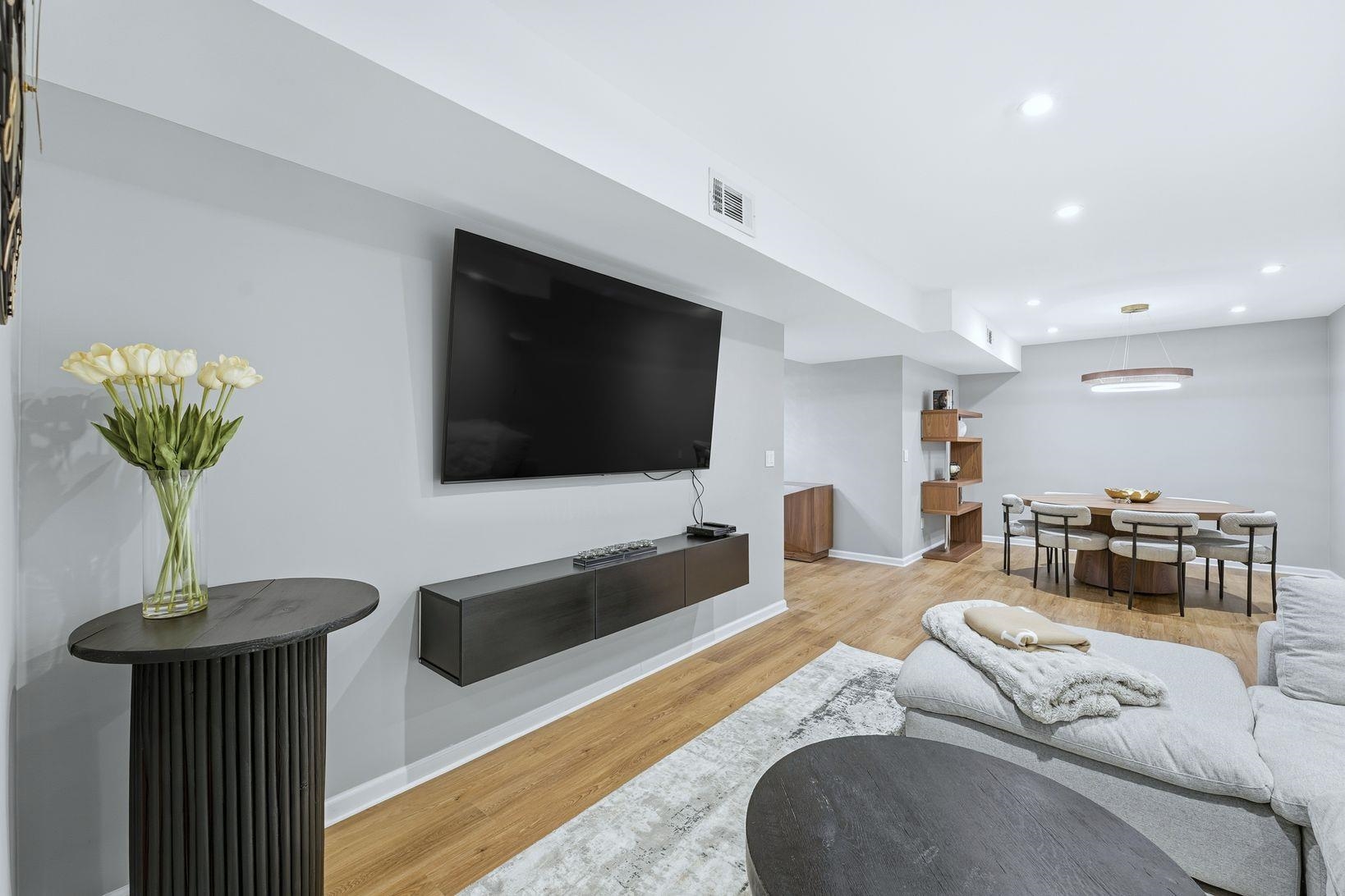 204 BEARWOODS RD
