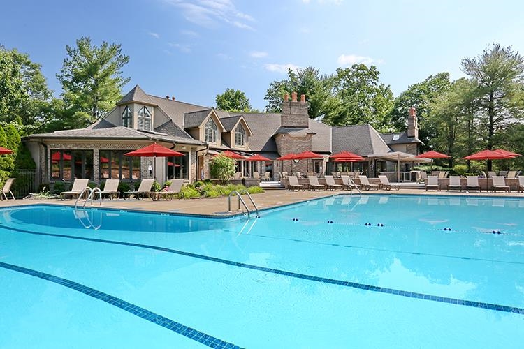 204 BEARWOODS RD