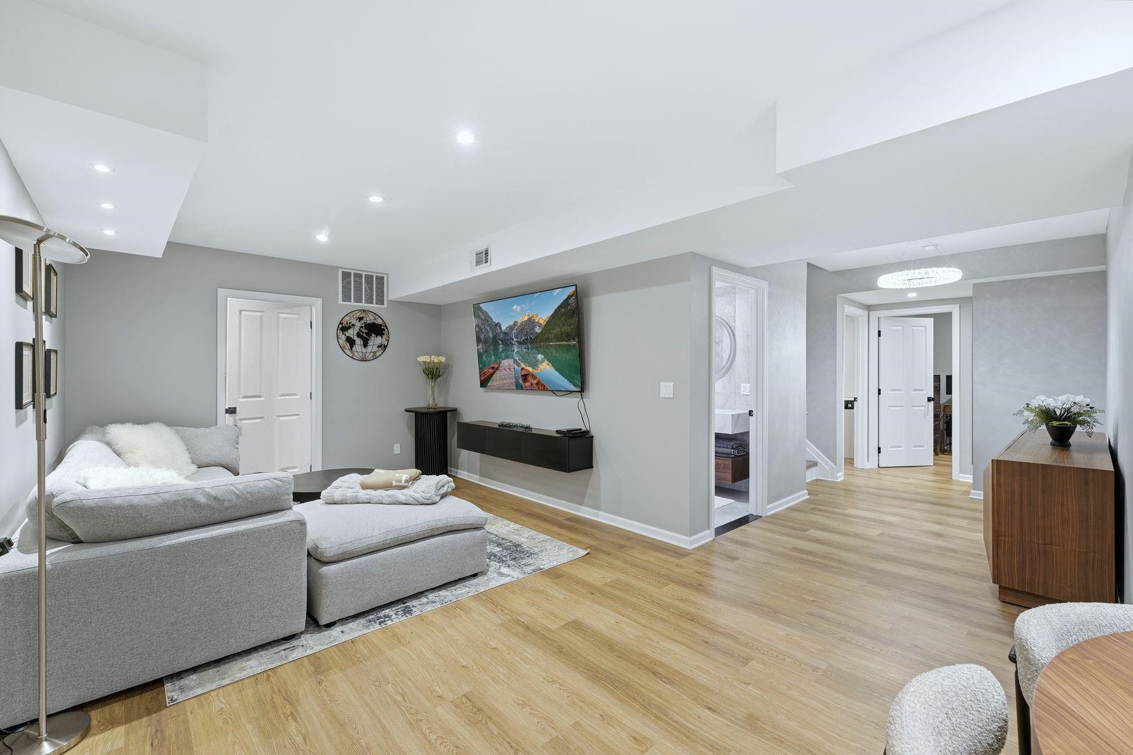 204 BEARWOODS RD