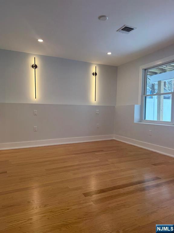 14 Redwood Street First Floor