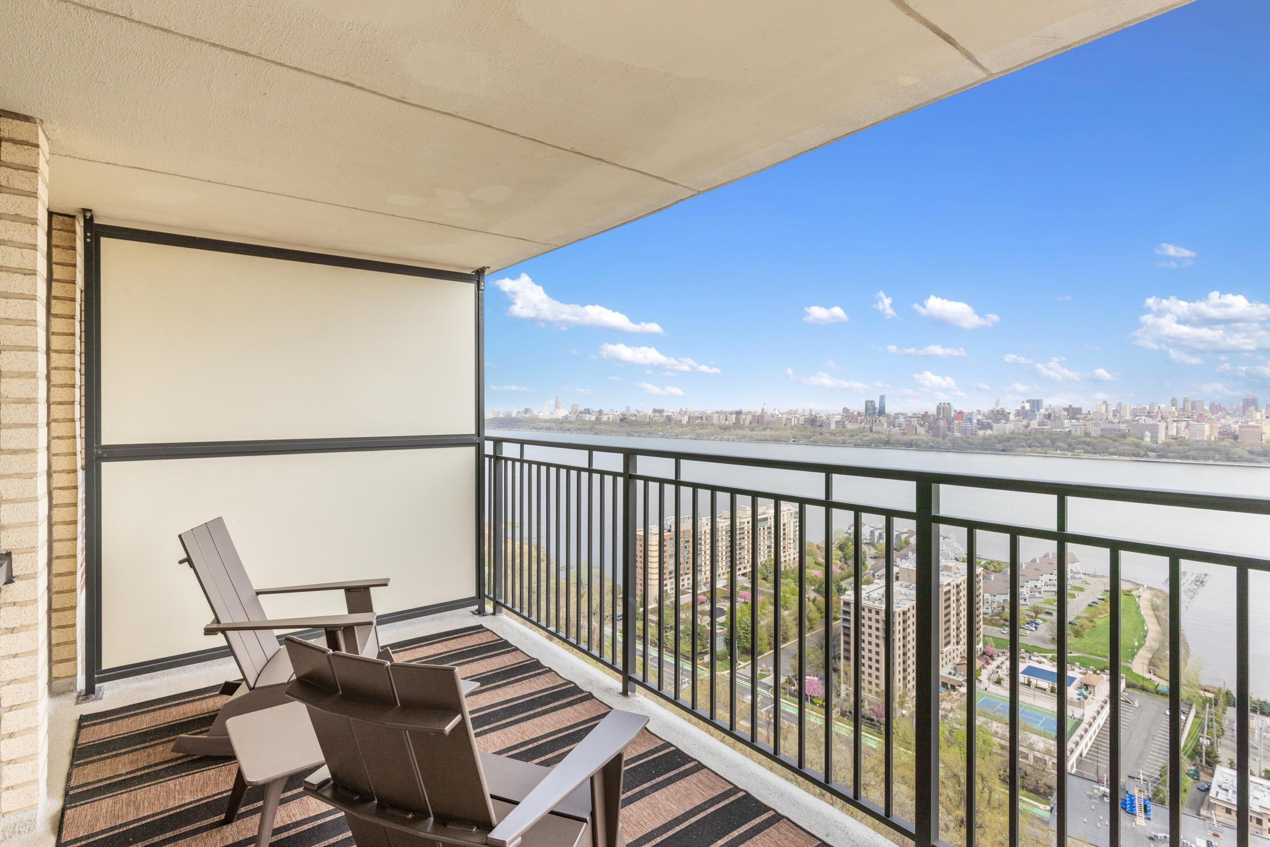 7855 BLVD EAST Unit: 19G