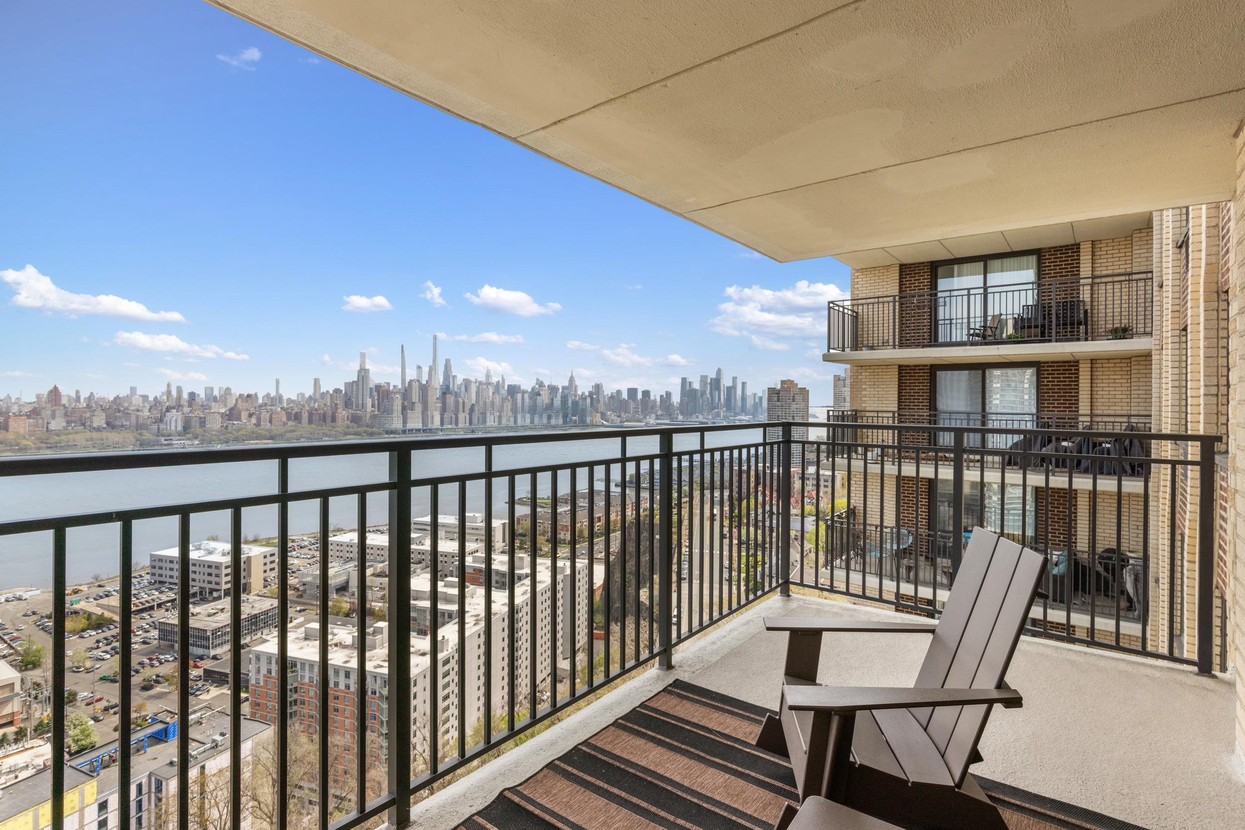 7855 BLVD EAST Unit: 19G
