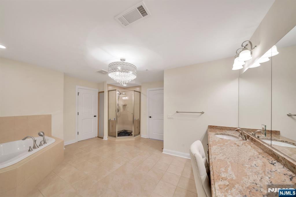 3312 The Plaza