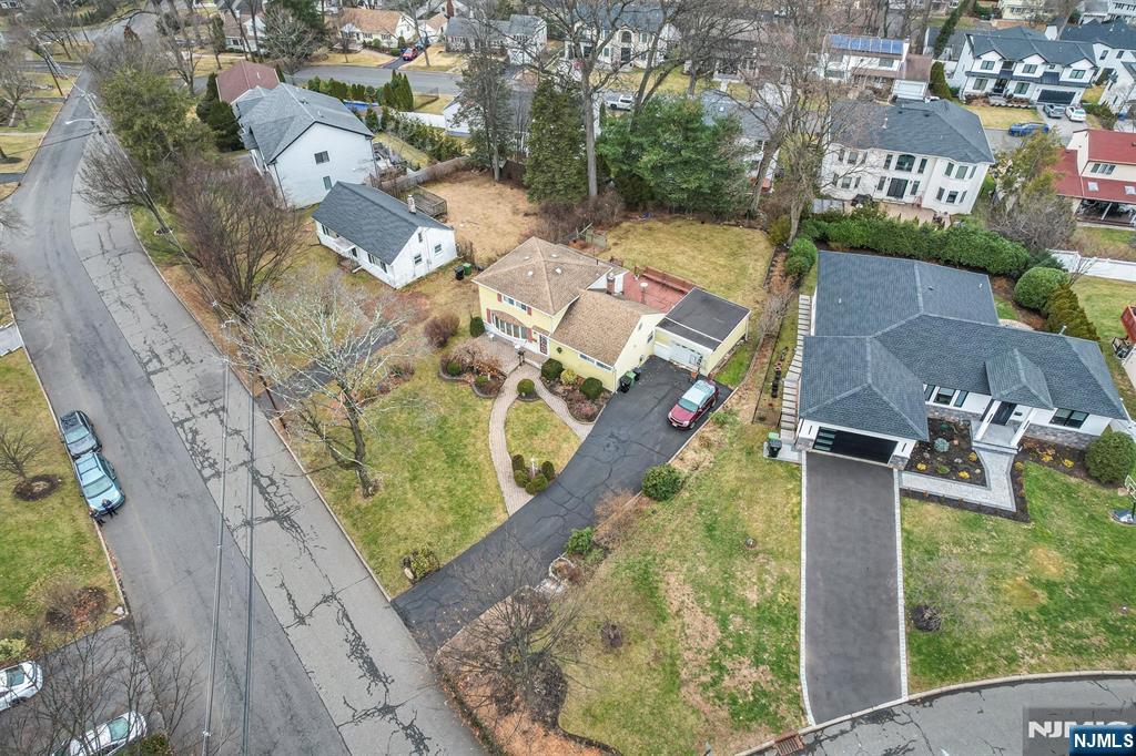 105 Circle Drive