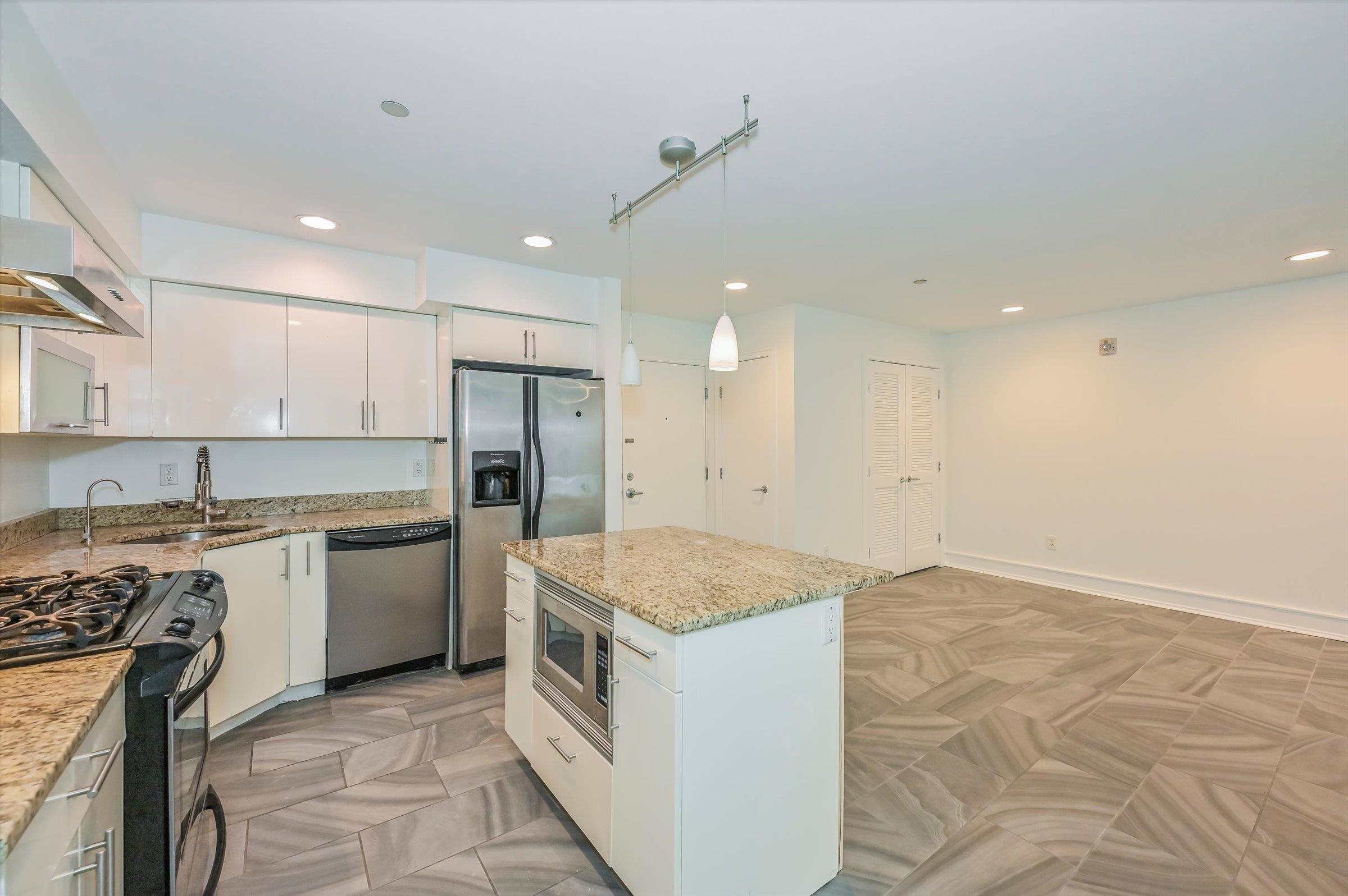 310 CLIFF LANE Unit: 2D
