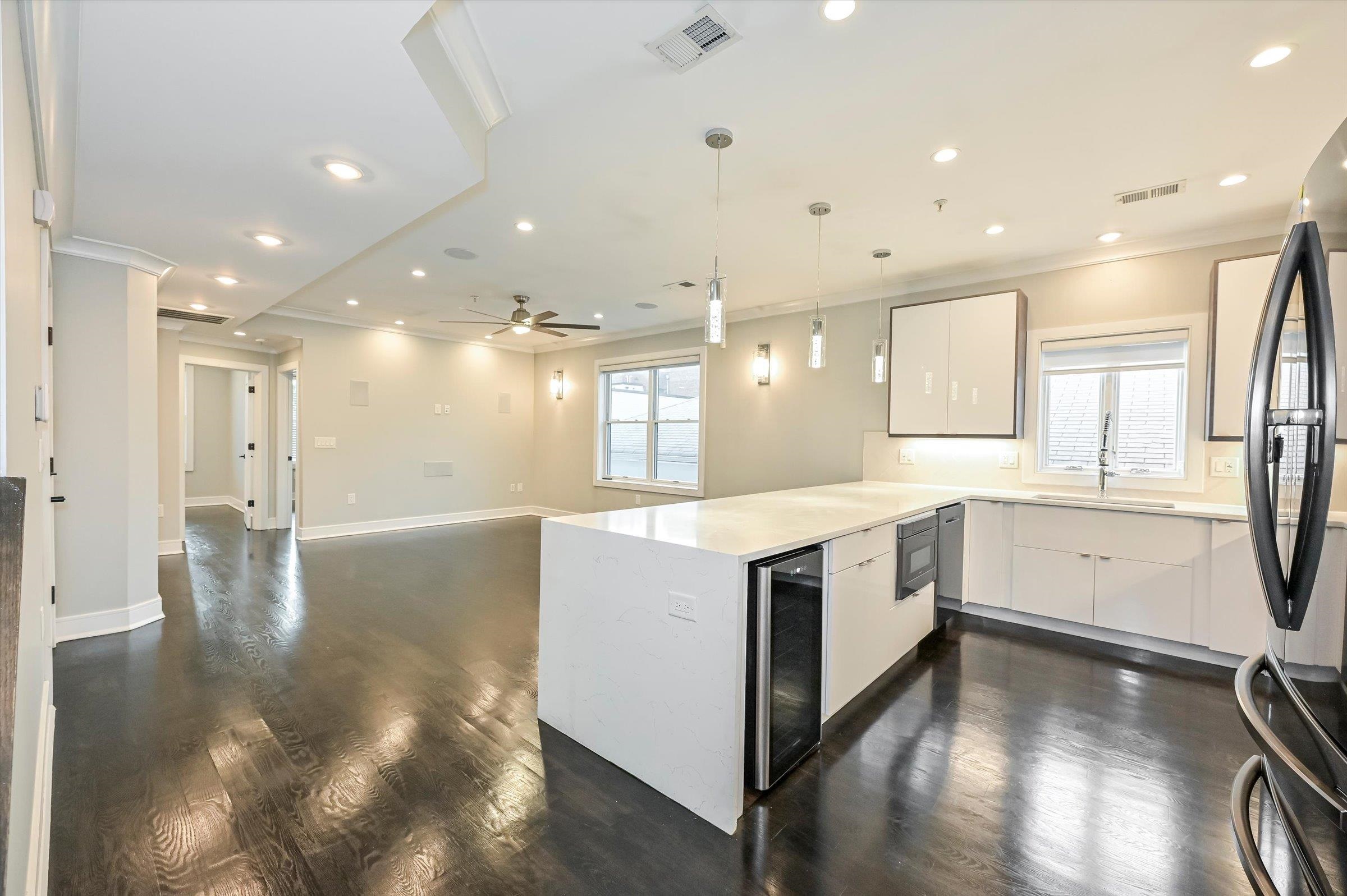 53 PROSPECT ST Unit: 2