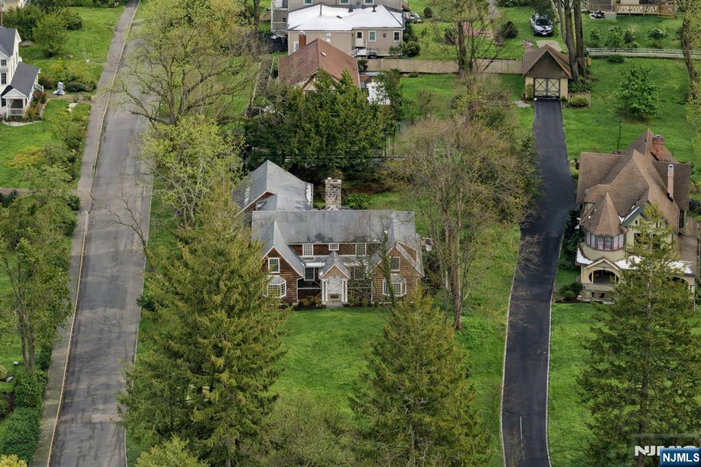 56 Magnolia Avenue
