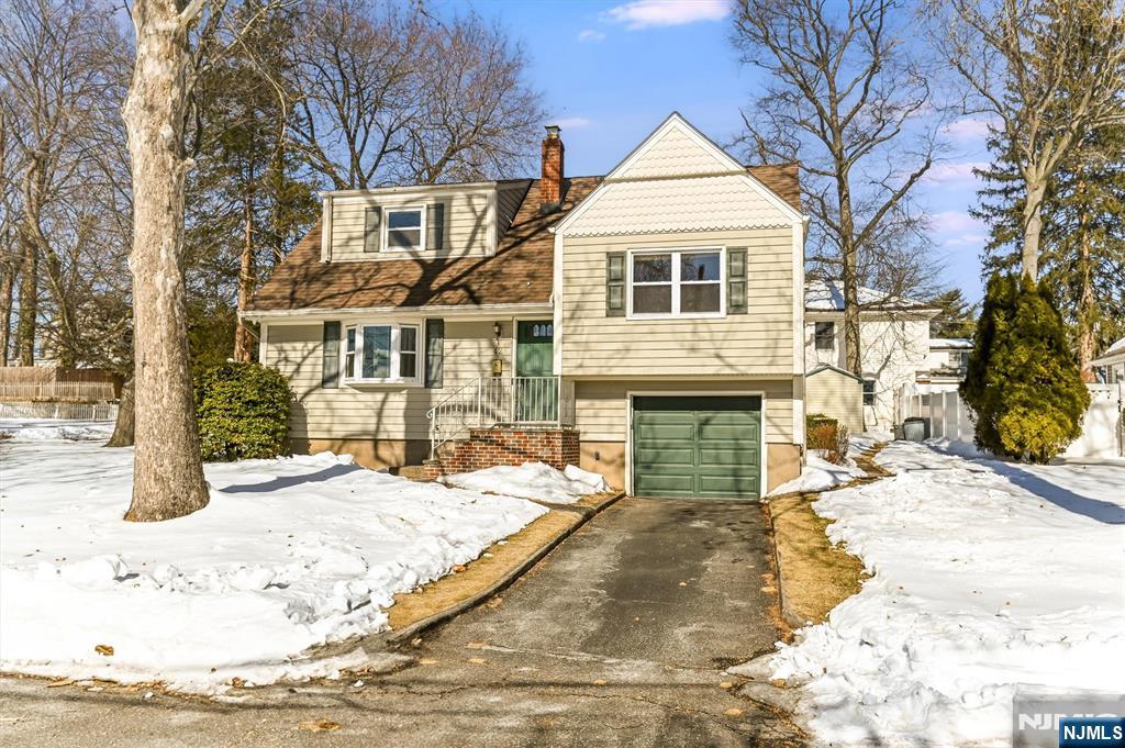 42 Lenox Avenue