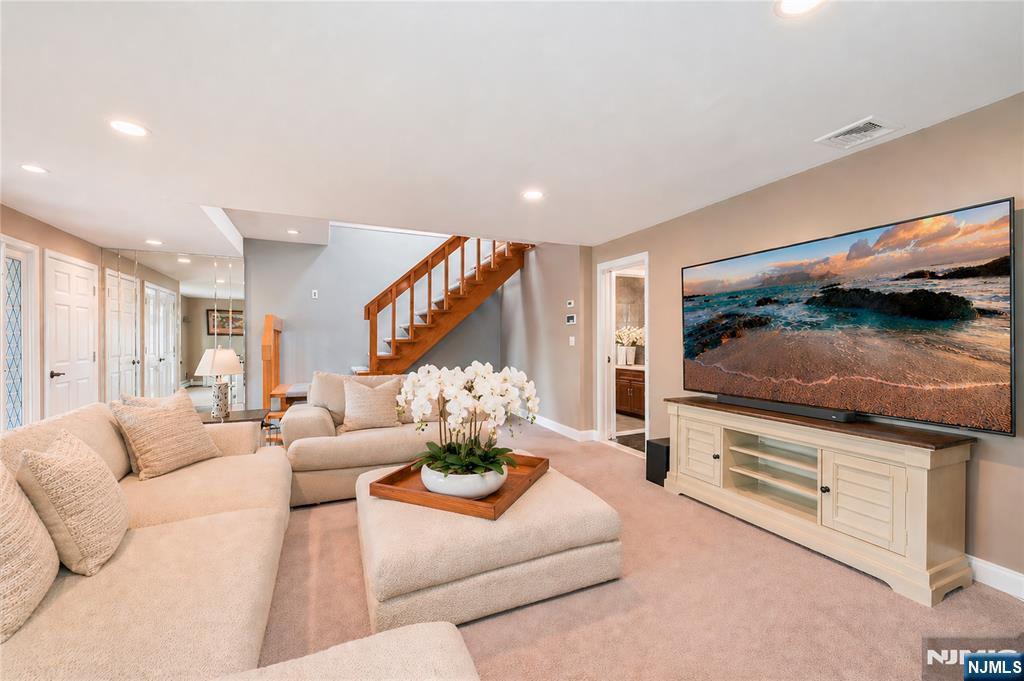 8-10 Hopper Avenue
