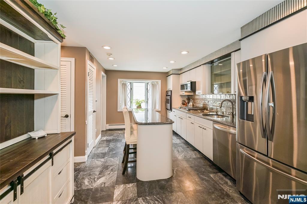 8-10 Hopper Avenue