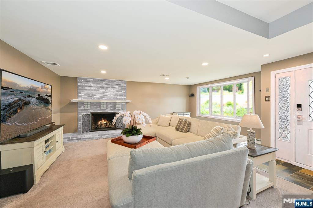 8-10 Hopper Avenue