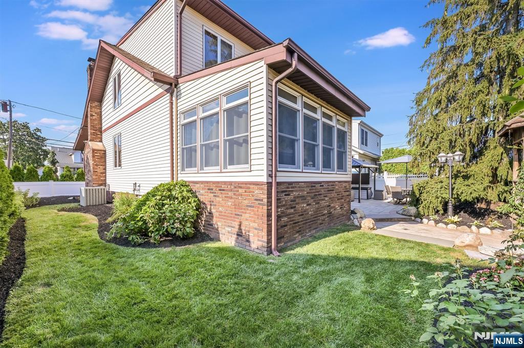 8-10 Hopper Avenue