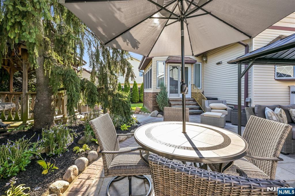 8-10 Hopper Avenue