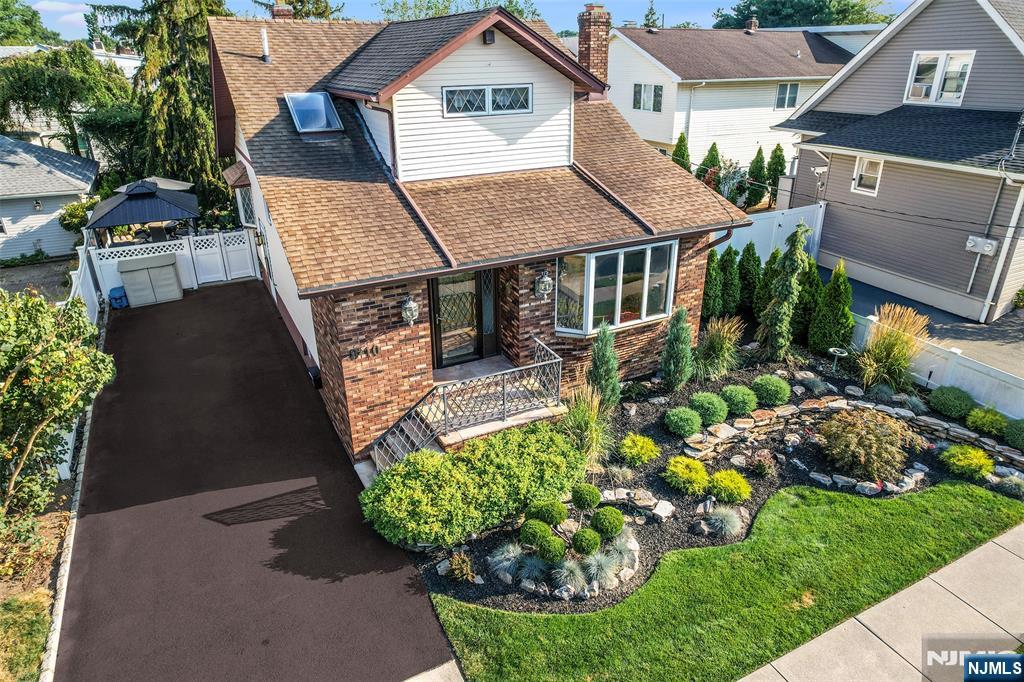 8-10 Hopper Avenue