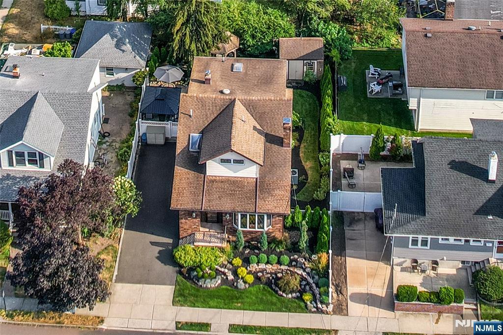 8-10 Hopper Avenue