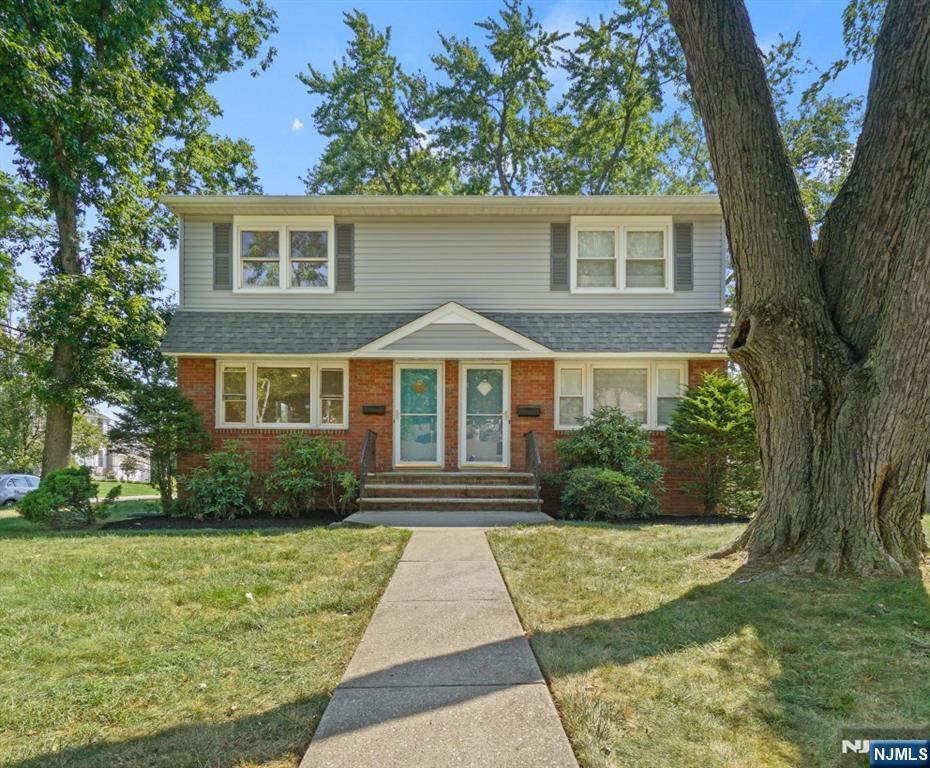 100 Cortland Place