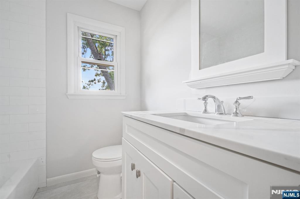 100 Cortland Place