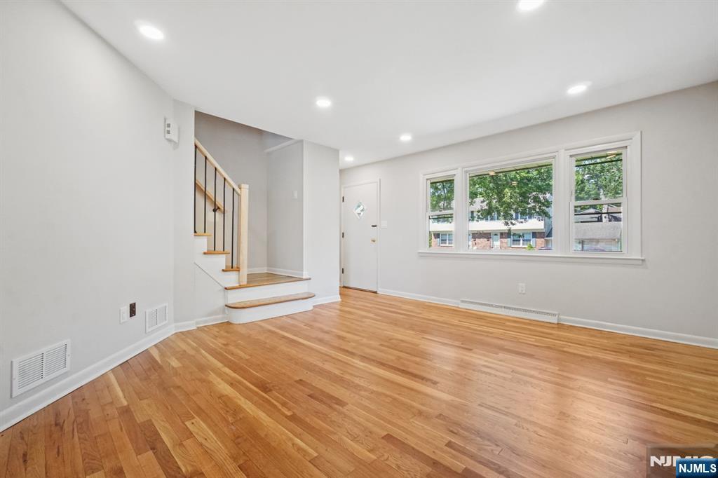 100 Cortland Place