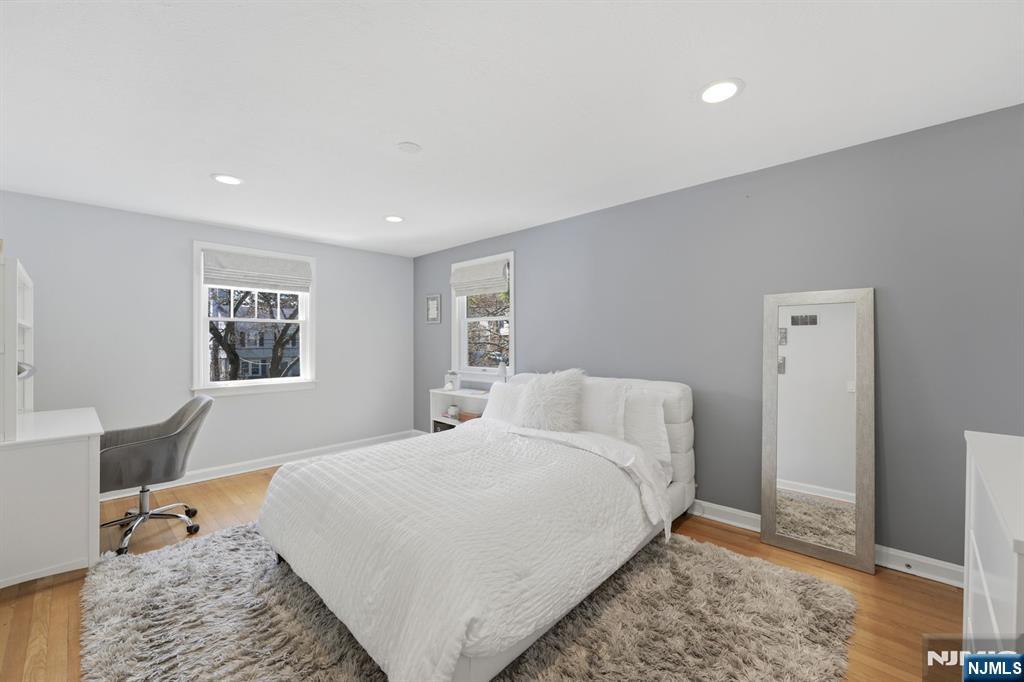 89 Surrey Lane