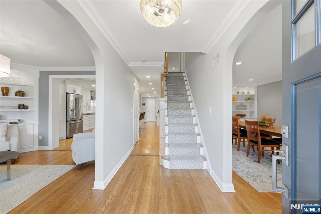 89 Surrey Lane