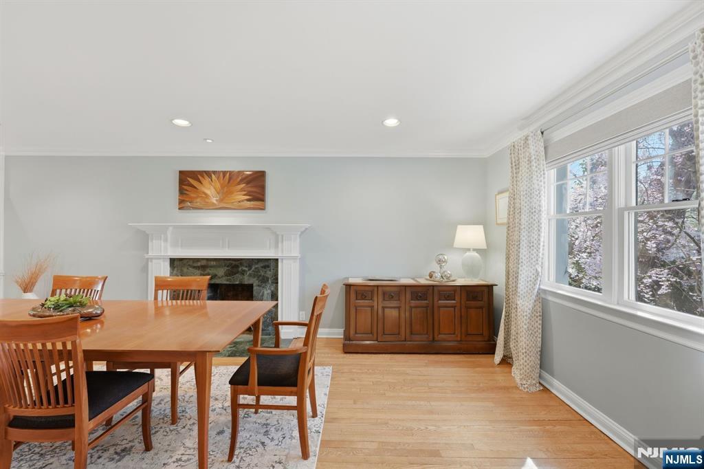 89 Surrey Lane