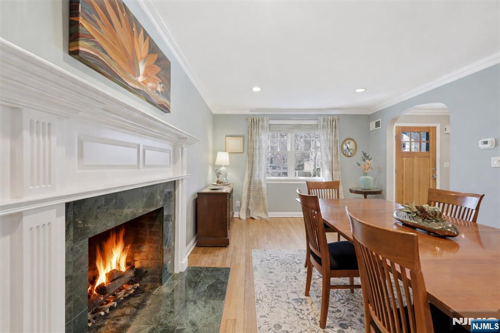 89 Surrey Lane