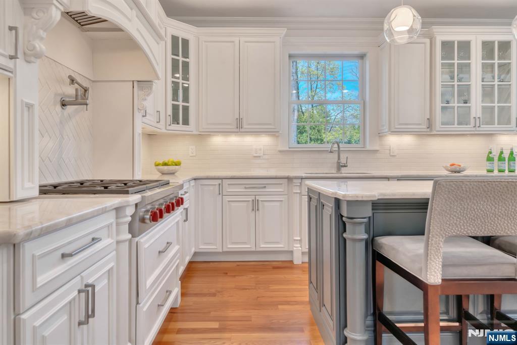 15 Eric Place
