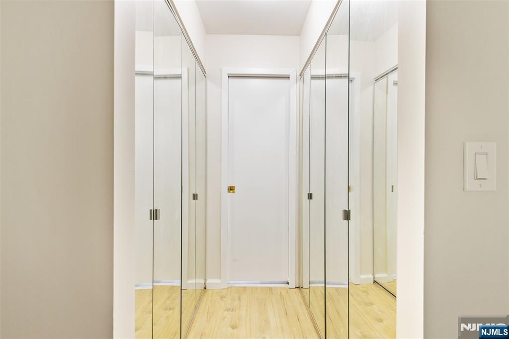 1150 River Road 4H