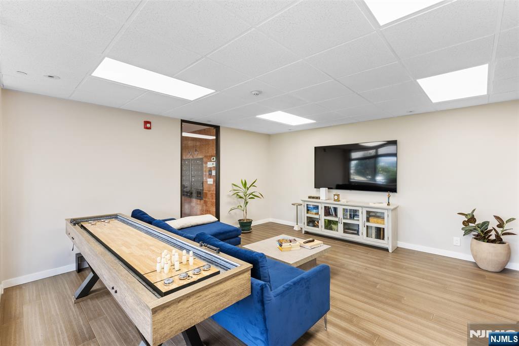1150 River Road 4H