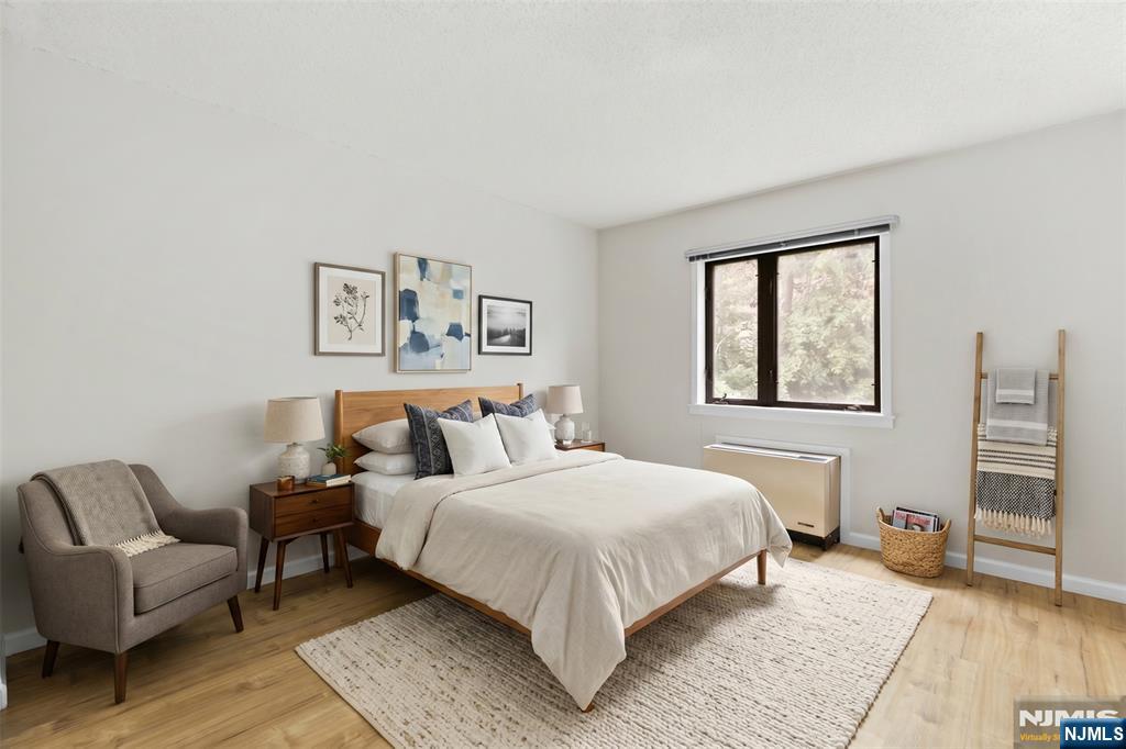 1150 River Road 4H