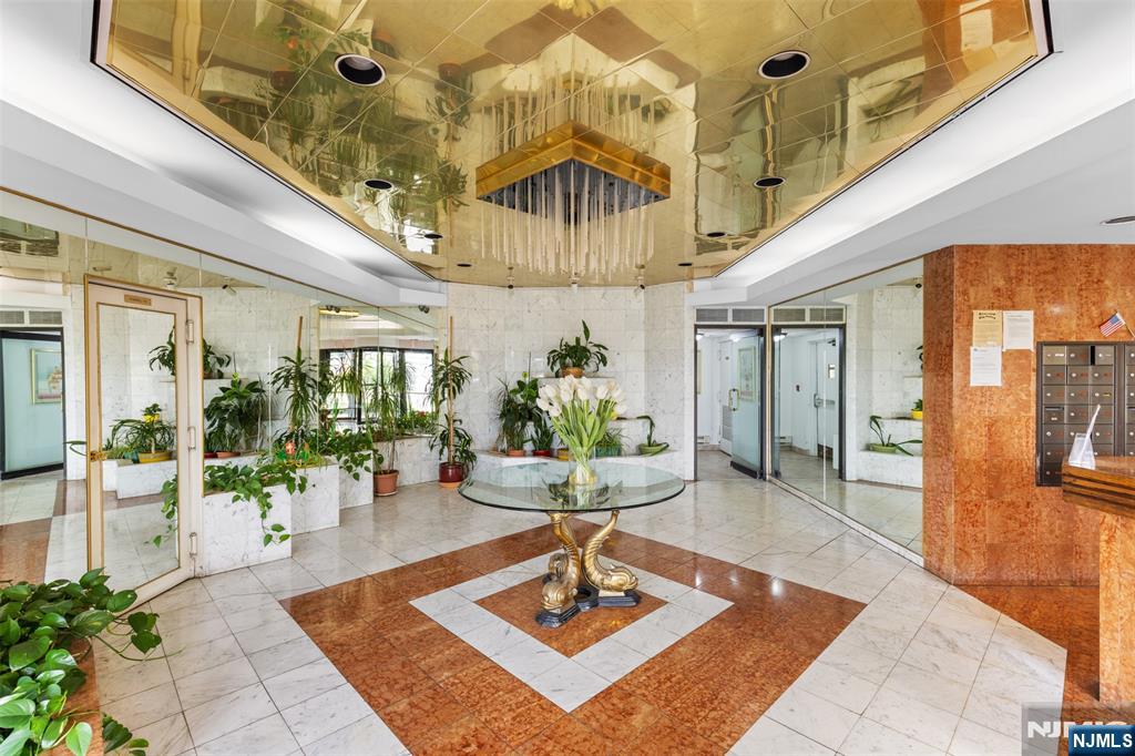1150 River Road 4H