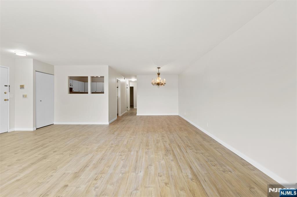 1150 River Road 4H