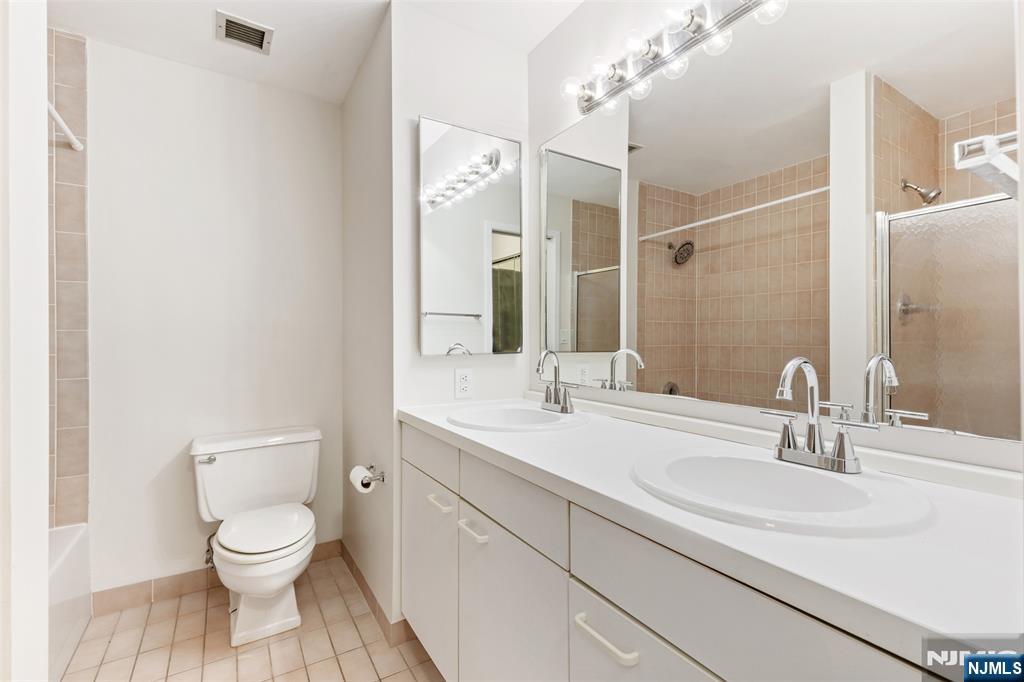 1150 River Road 4H