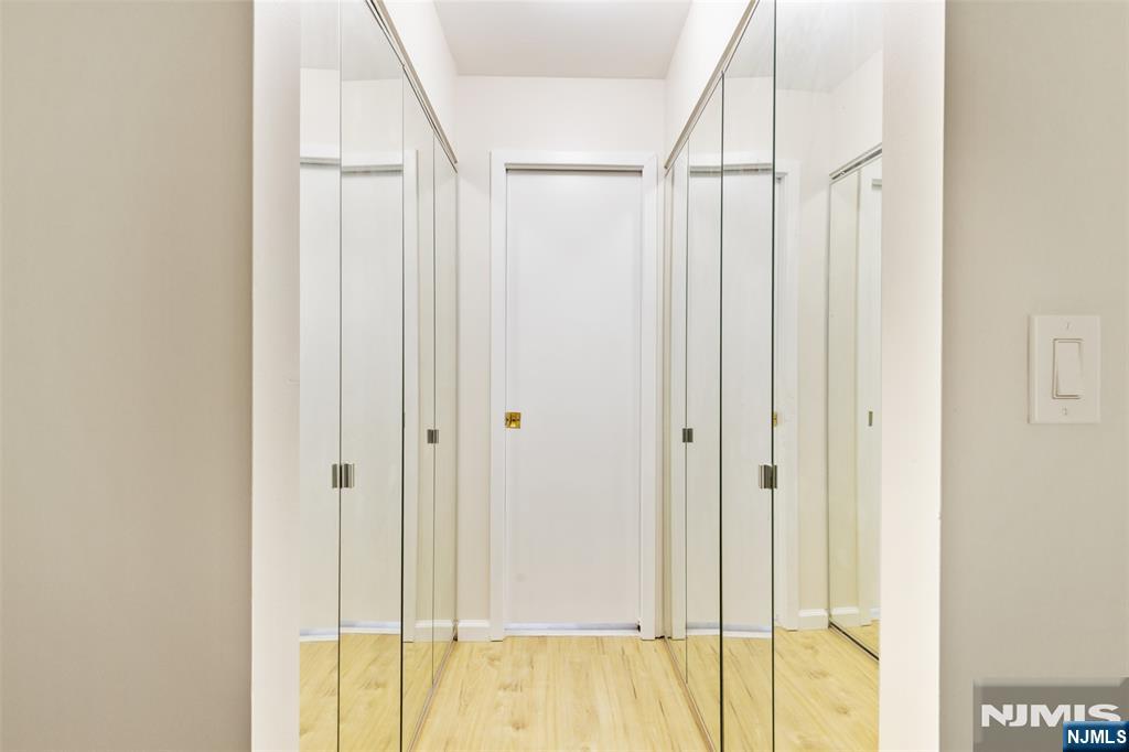 1150 River Road 4H