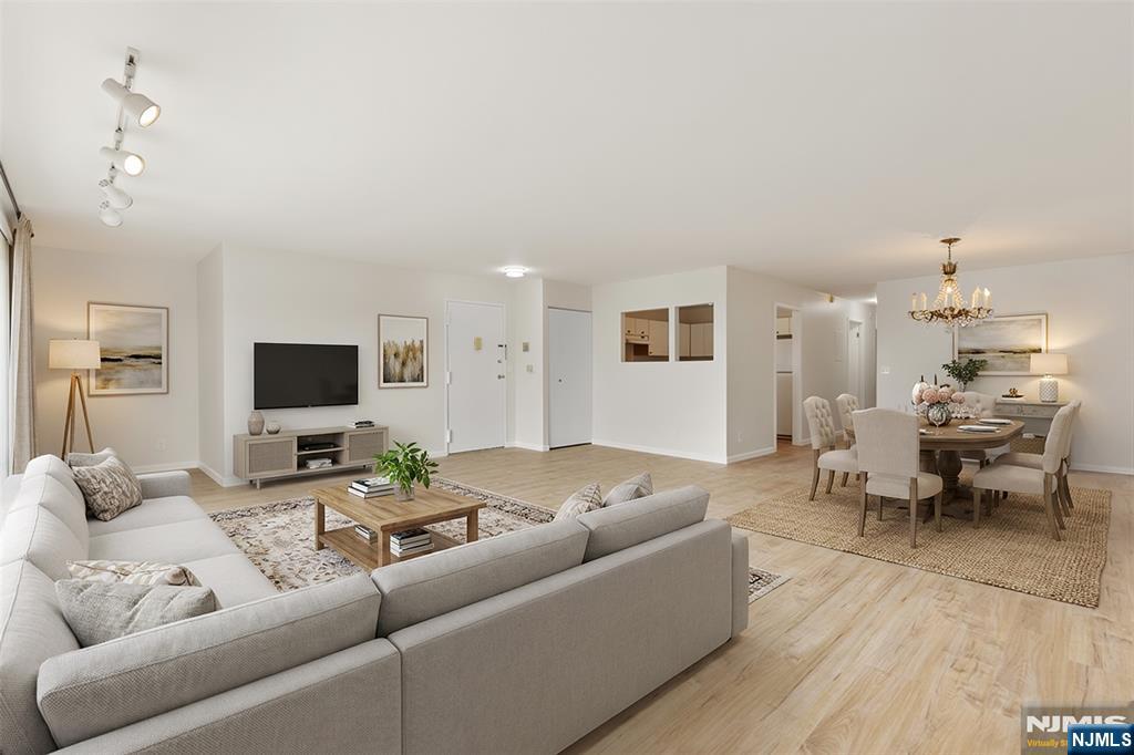 1150 River Road 4H