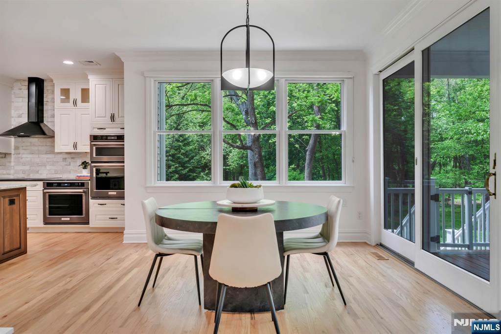 8 Lauren Pond Court