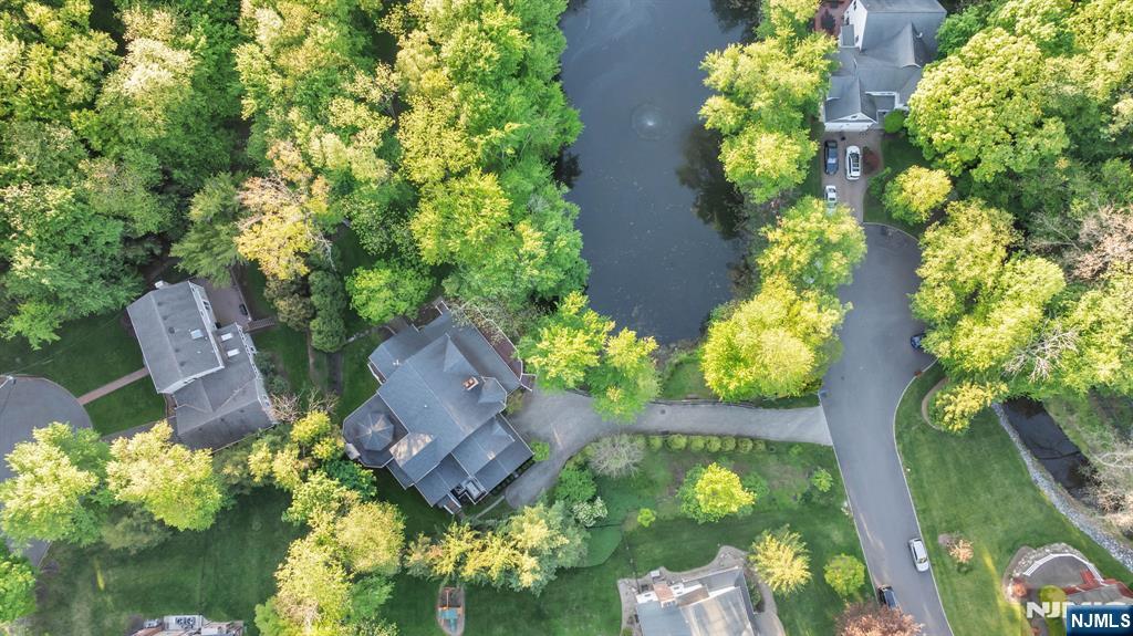8 Lauren Pond Court