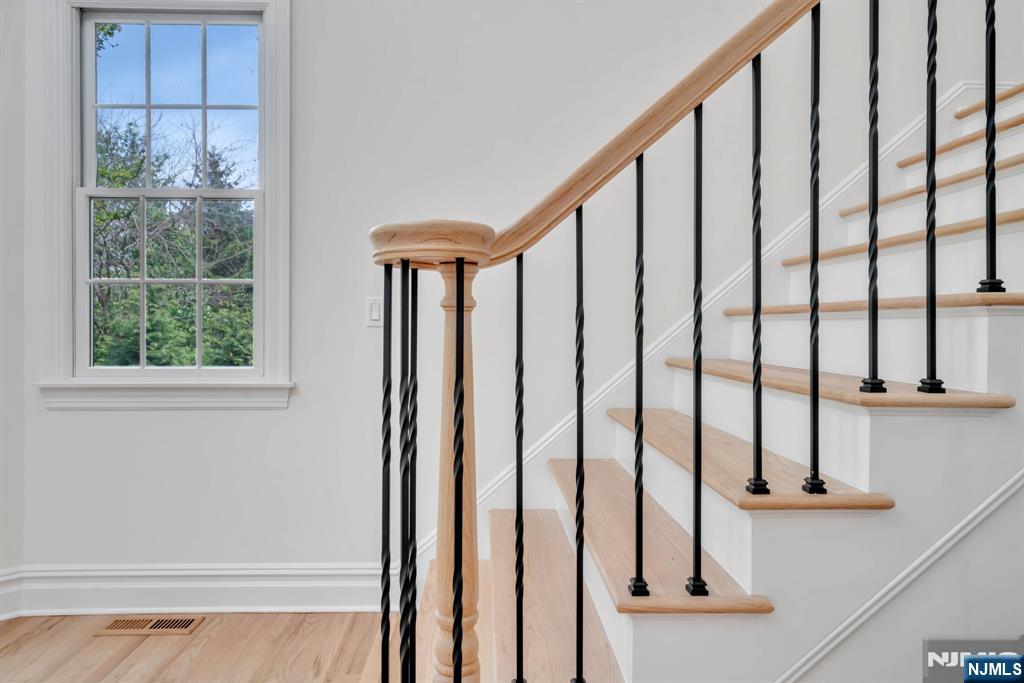 8 Lauren Pond Court