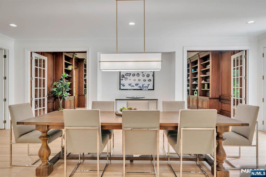 8 Lauren Pond Court