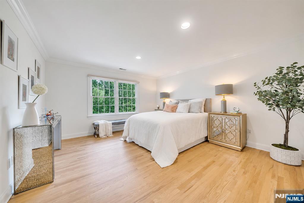 8 Lauren Pond Court