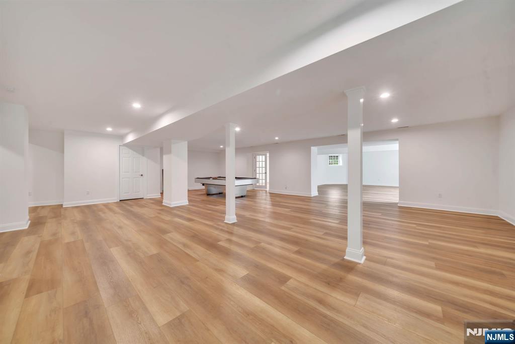 8 Lauren Pond Court