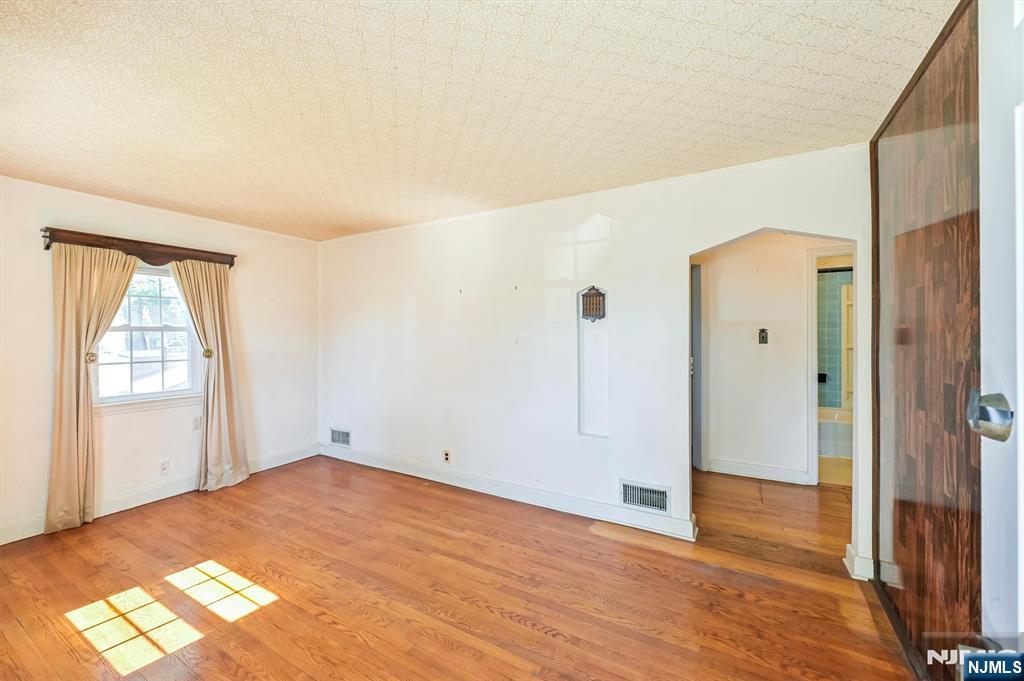 43 Urma Place