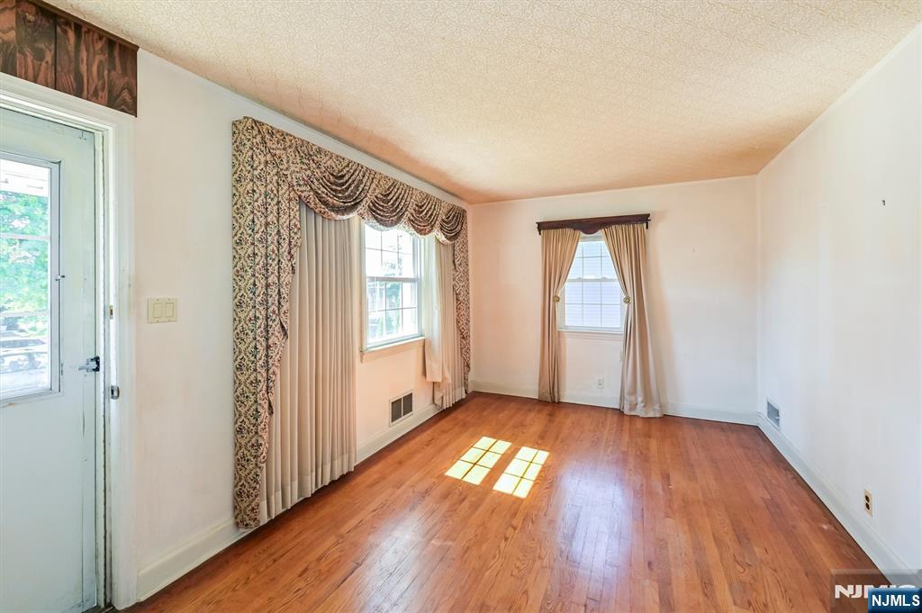 43 Urma Place