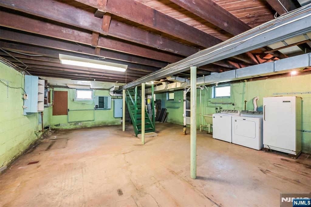 43 Urma Place