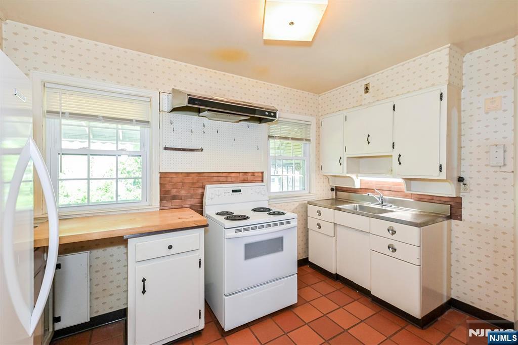 43 Urma Place