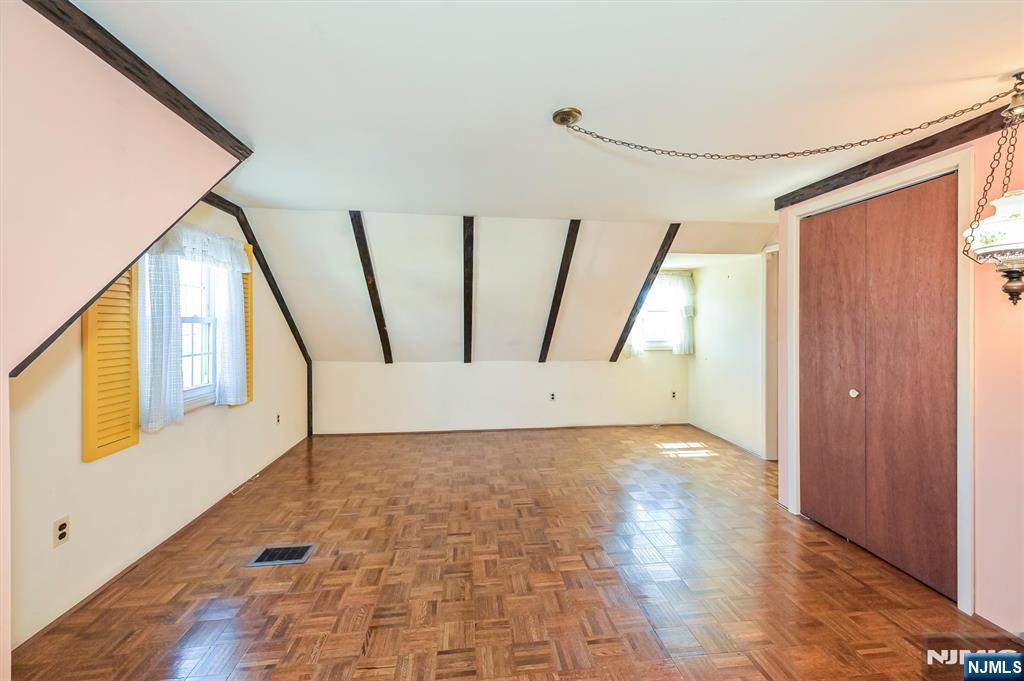 43 Urma Place