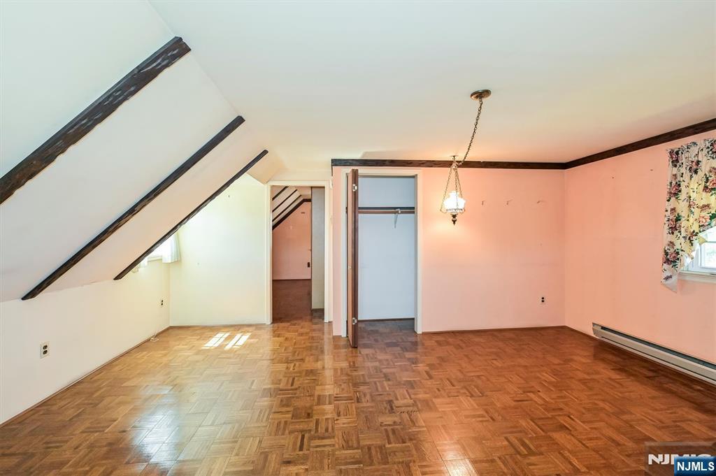 43 Urma Place