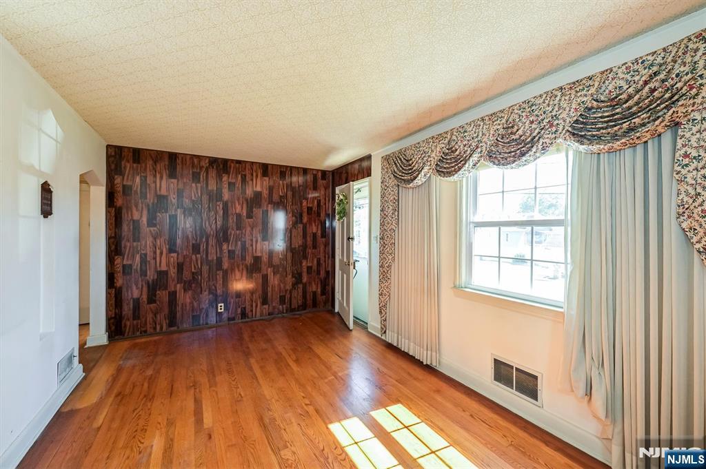 43 Urma Place