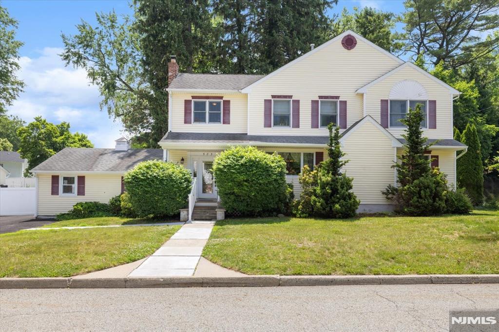 583 Brookside Avenue